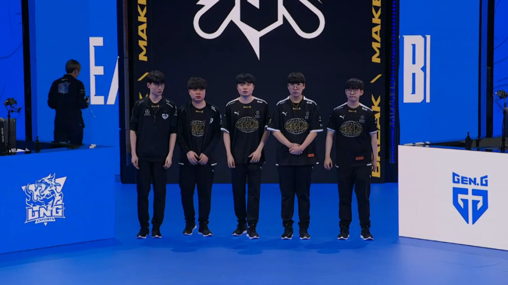 塞尔塔vs马德里竞技全场数据：射门数10-8，射正数4-2