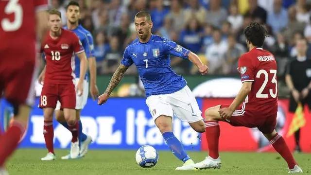 勒沃库森领导层没有被pua！腾哈格这招没有用，C罗确实够冤枉