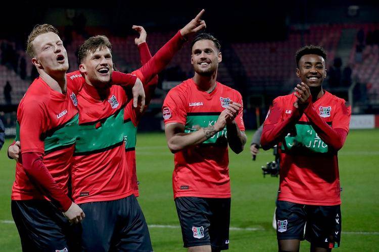 何诗蓓无疑 何诗蓓无疑