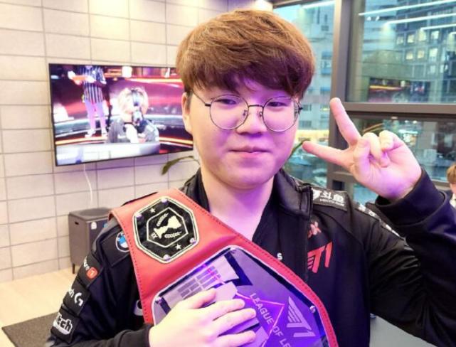 了硬地网球 了硬地网球