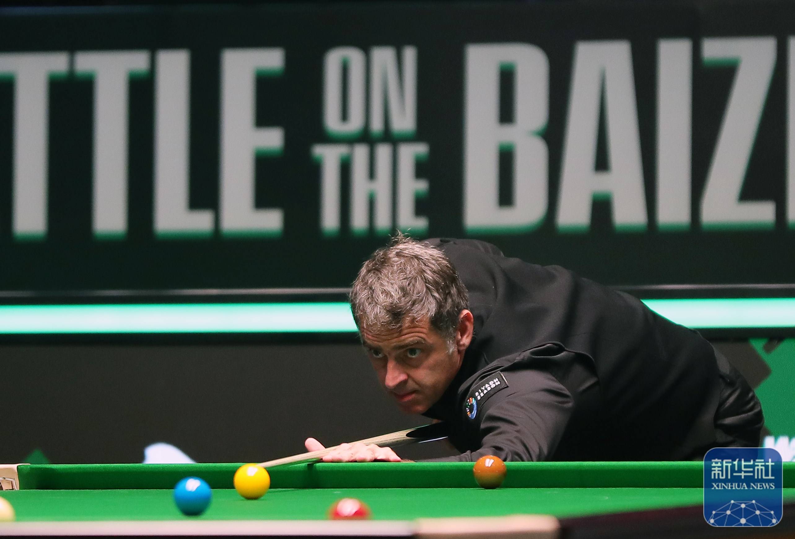 不容小觑的 不容小觑的