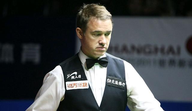 观察球场上 观察球场上